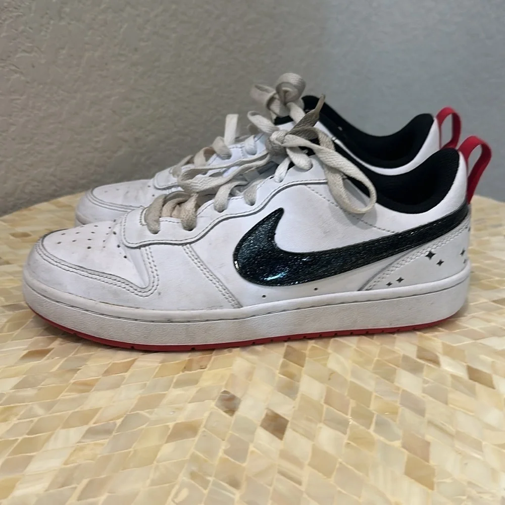 Nike Court Borough Low 2 SE Grade School 'White Very Berry'  size 6 y